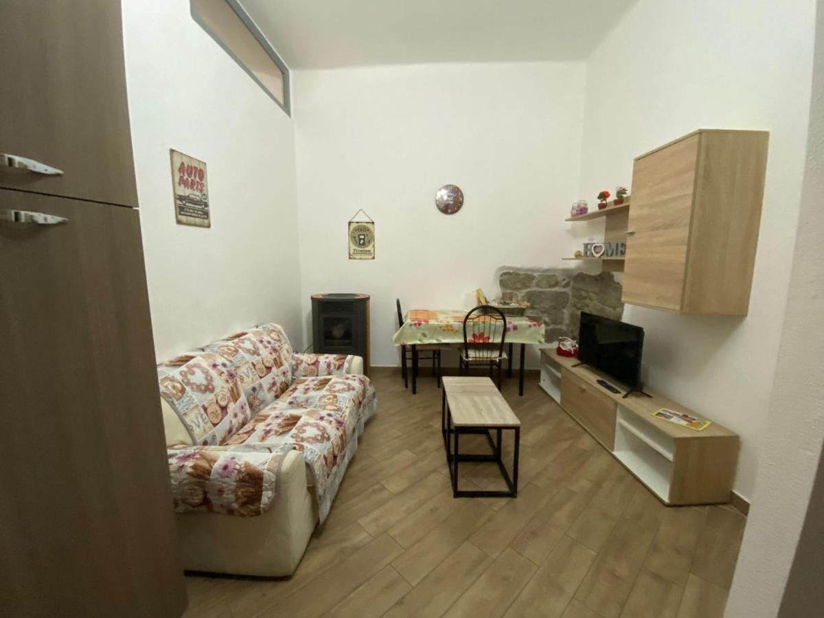 La Casa Di Sara Apartment Nuoro  Cameră foto